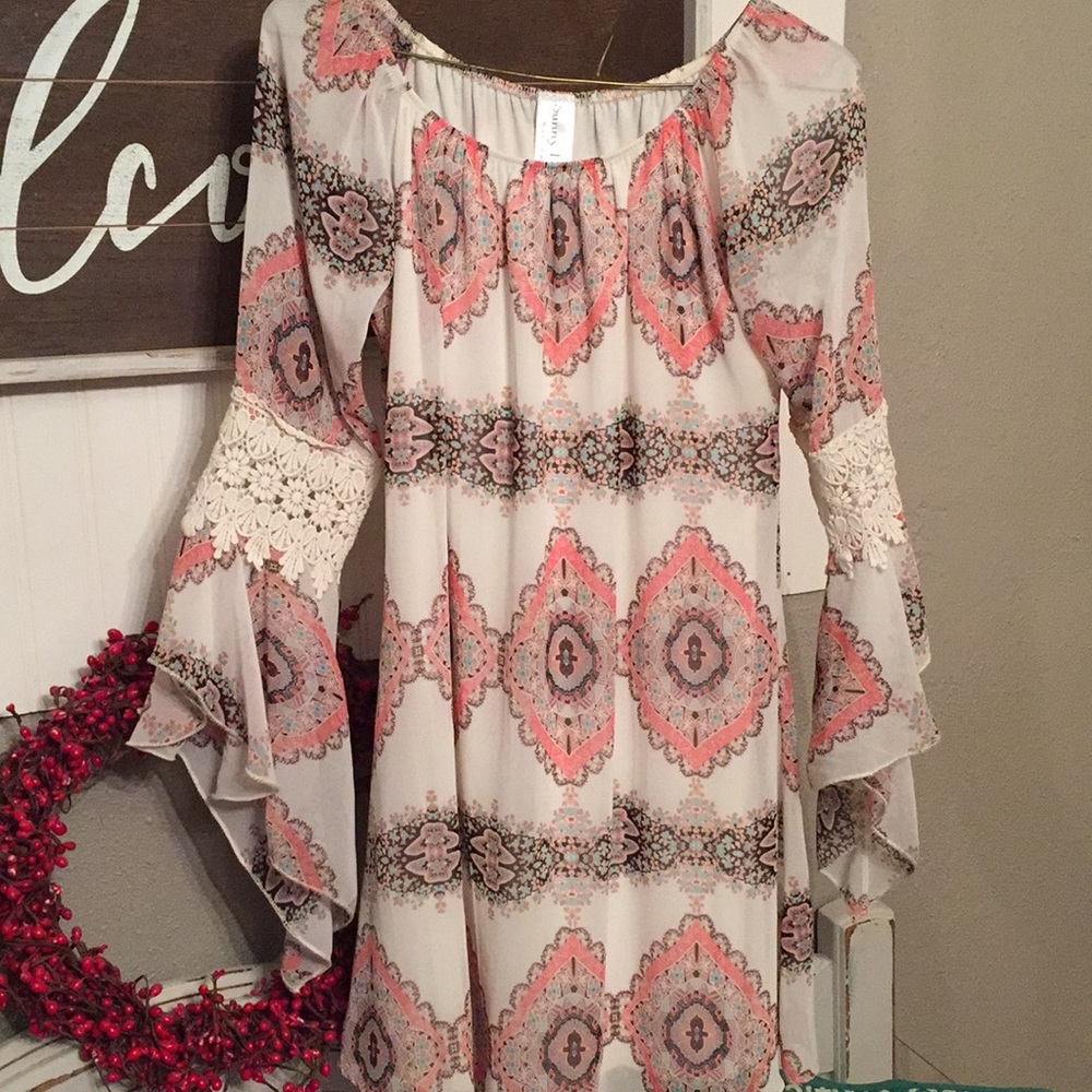 🌵3 for $15 Super cute dress